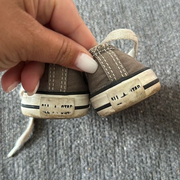 Converse Toddler Sneakers - Picture 2 of 3